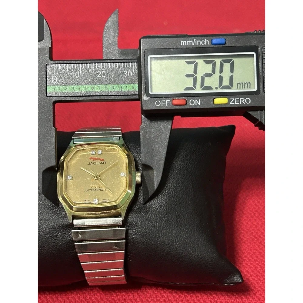 Vintage Jaguar Gold Silver Toned Mens Watch Swiss Made Hong Kong Assemble Works